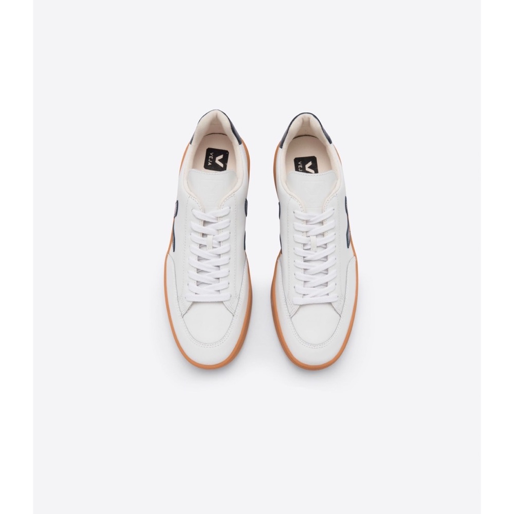 Veja Mens V-12 Sneakers - Extra White/Nautico/Gum Sole Size 43 - Picture 13 of 14